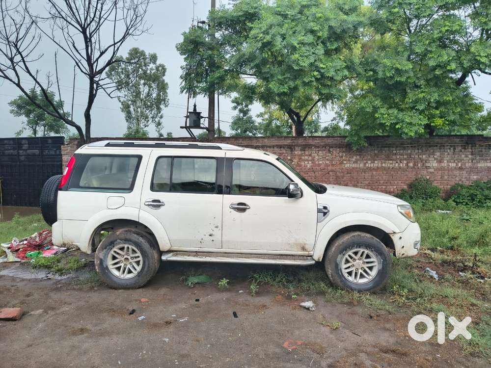 Ford Endeavour Diesel 2013