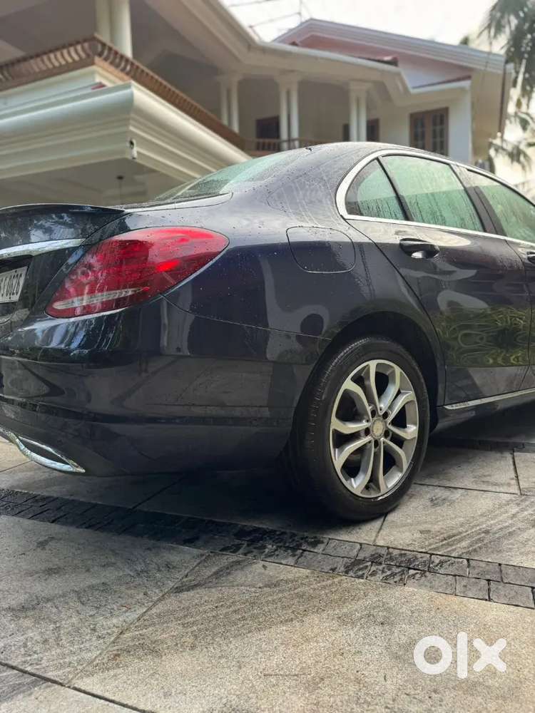 Mercedes-benz C-class 2016 Diesel 86000 Km Driven