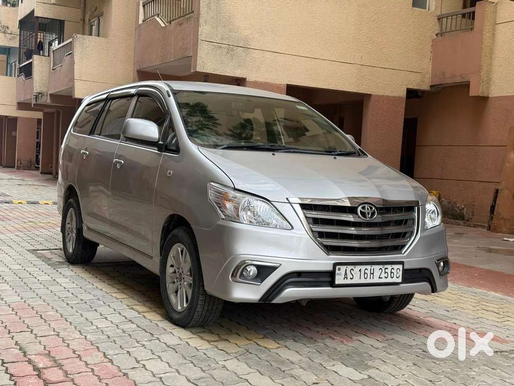 Toyota Innova 2013