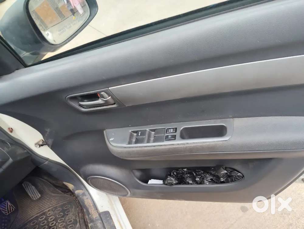 Maruti Suzuki Swift 2010 Petrol 120000 Km Driven