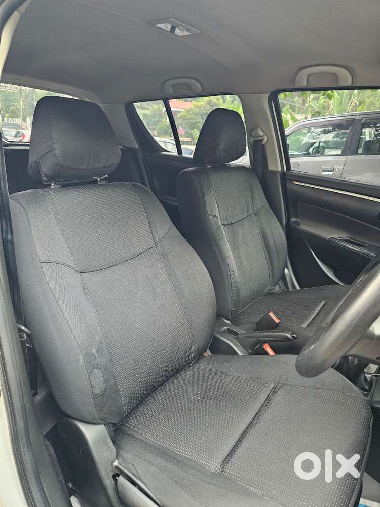 Maruti Suzuki Swift Vxi + Manual, 2017, Petrol