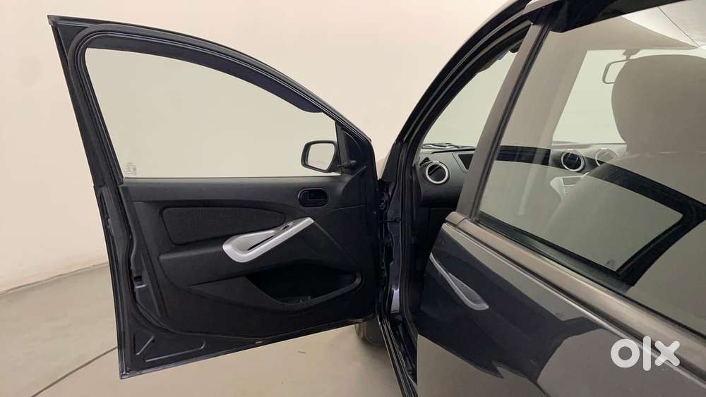 Ford Figo Petrol Zxi, 2013, Petrol