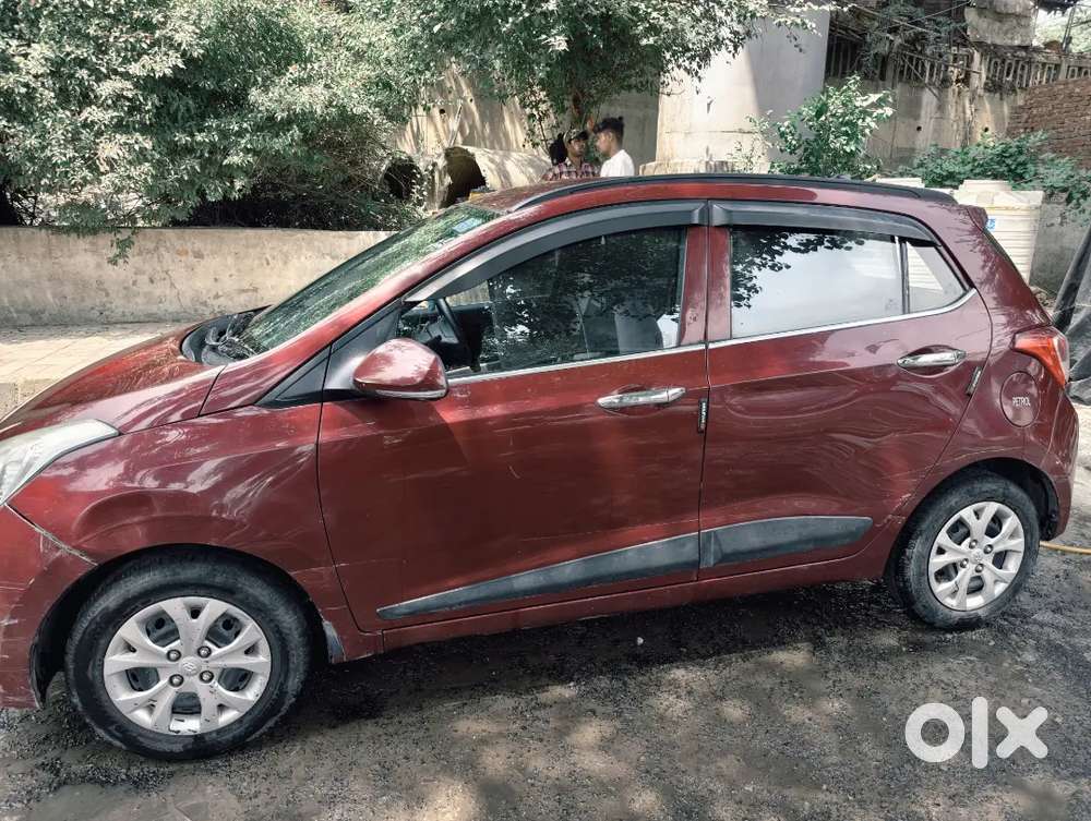 Hyundai Grand I10 Sportz 2015