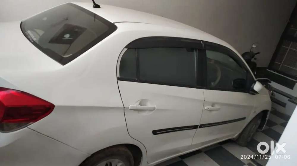 Honda Amaze 2013 Diesel Well Maintained