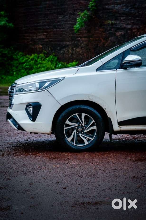 Toyota Innova Crysta [2020-ongoing] 2.4 Gx At 7 Str, 2021, Diesel