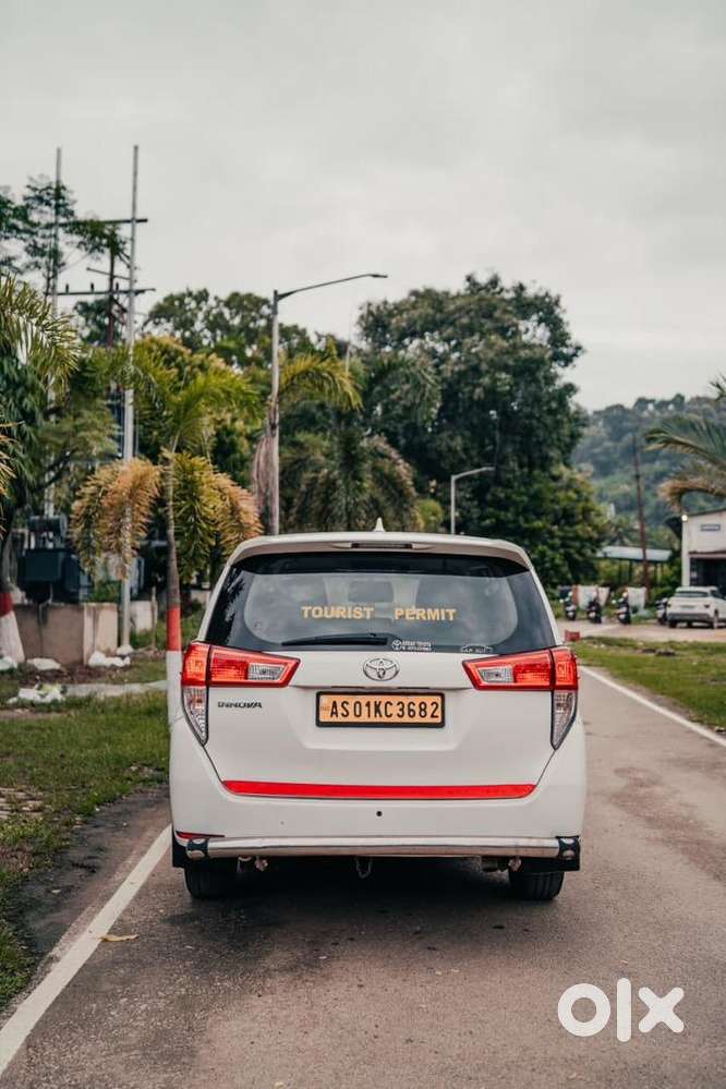 Toyota Innova Crysta Commercial 2018 Diesel Well Maintained