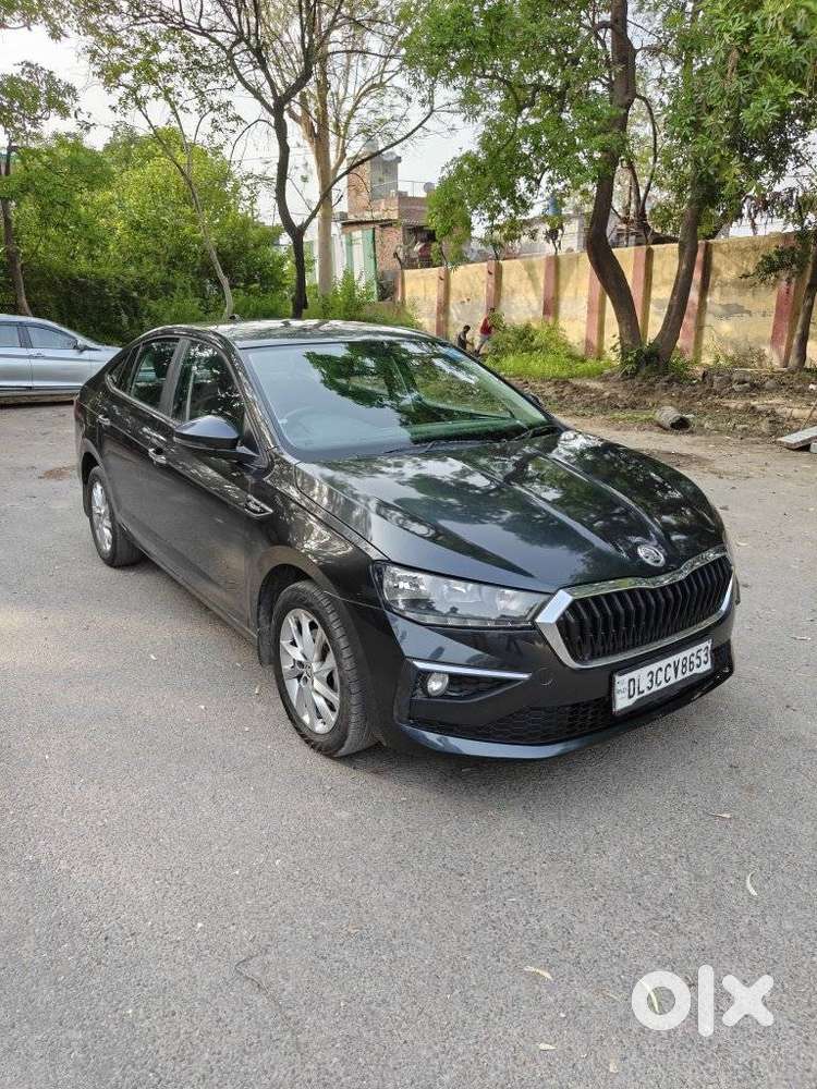 Skoda Slavia 1.0 Ambition Tsi At, 2022, Petrol