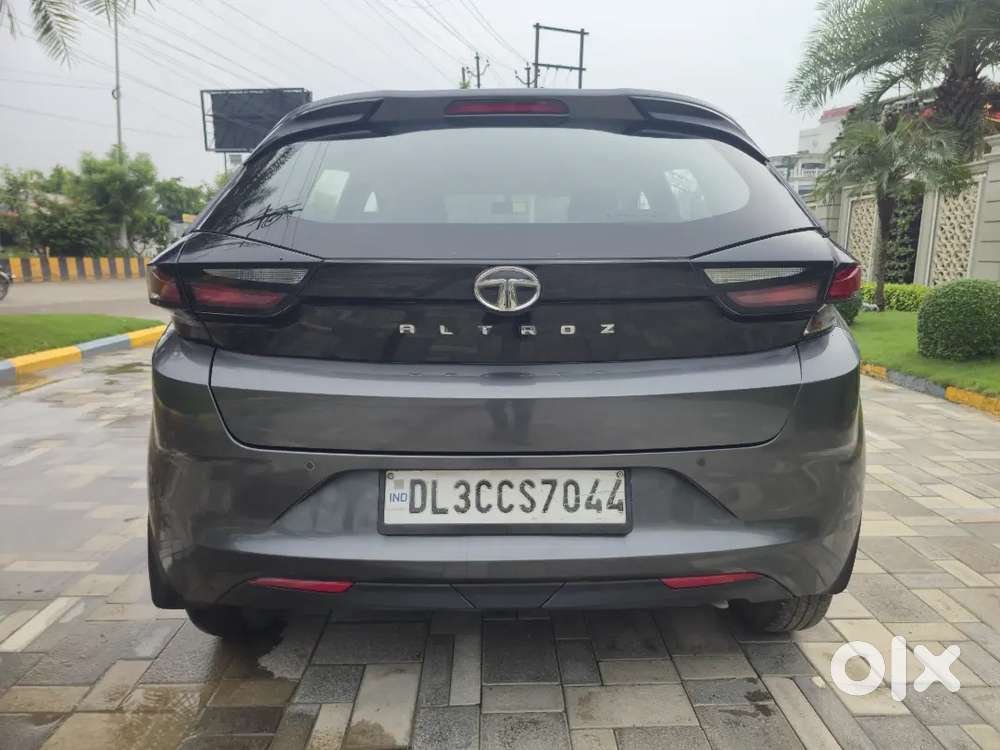 Tata Altroz Xe 2020