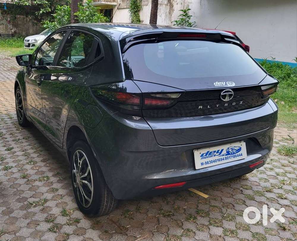 Tata Altroz 1.2 Xm Plus, 2022, Petrol