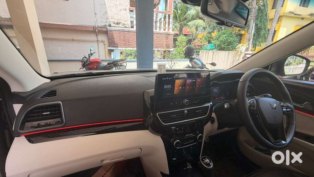 2025 Mahindra Xuv 3xo Revx A Petrol Manual