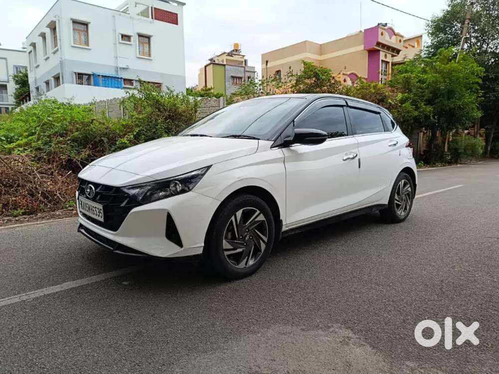 Hyundai I20 Asta (o) 1.2 Mt, 2023, Petrol