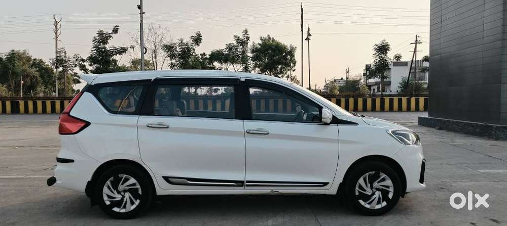 Maruti Suzuki Ertiga 2022-2023  Vxi, 2023, Lpg