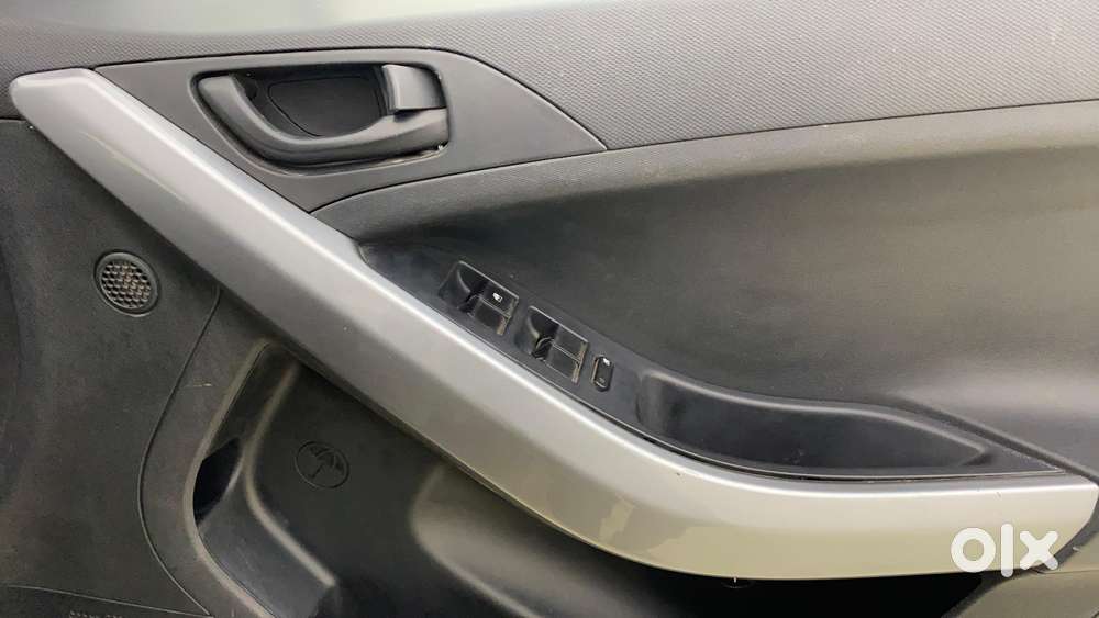 Tata Nexon 1.5 Revotorq Xma Amt (s), 2020, Petrol