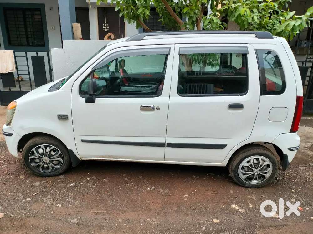 A Good Car For Sell. Tyres Are Good. Best For New Learners.