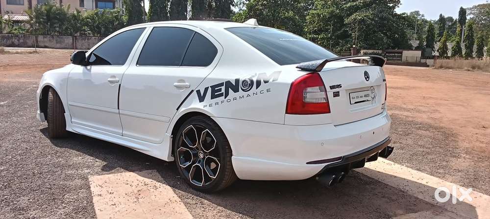 Skoda Laura 1.8 Petrol 2012
