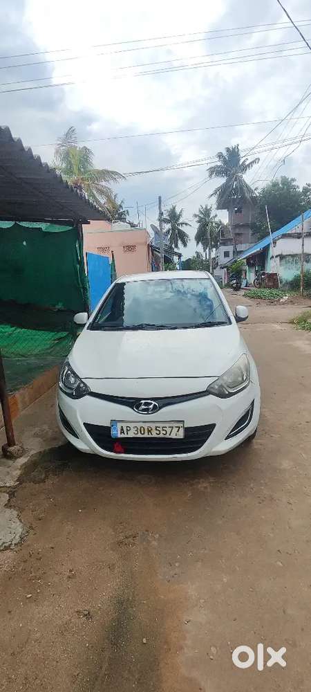 Hyundai I20 Asta Petrol 2013