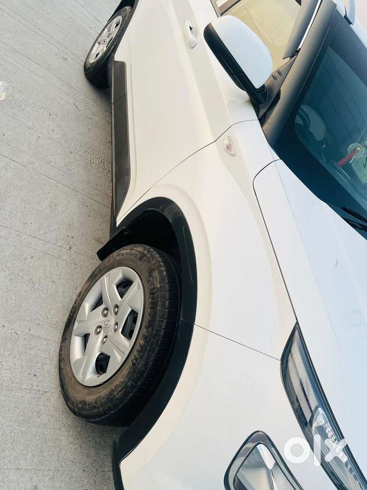 Hyundai Venue 2020 Petrol 74755 Km Driven