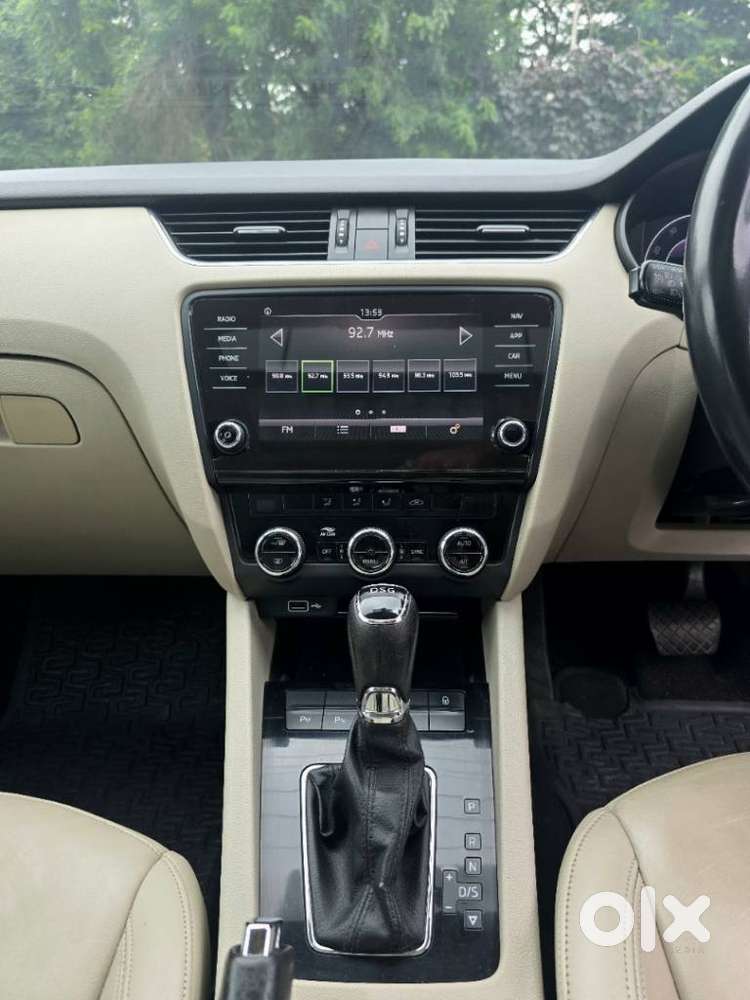 Skoda Octavia 2.0 L K Tsi At, 2019, Petrol
