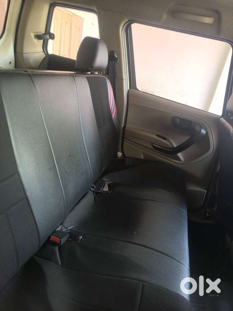 Mahindra Tuv 300 2019 Diesel Well Maintained