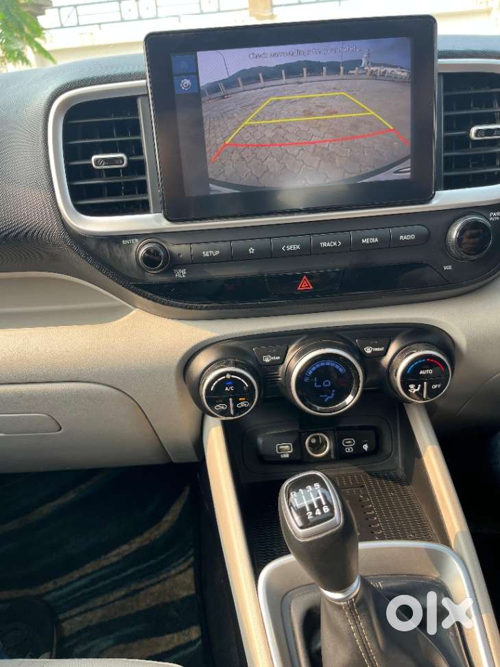 Hyundai Venue Sx Mt, 2024, Diesel