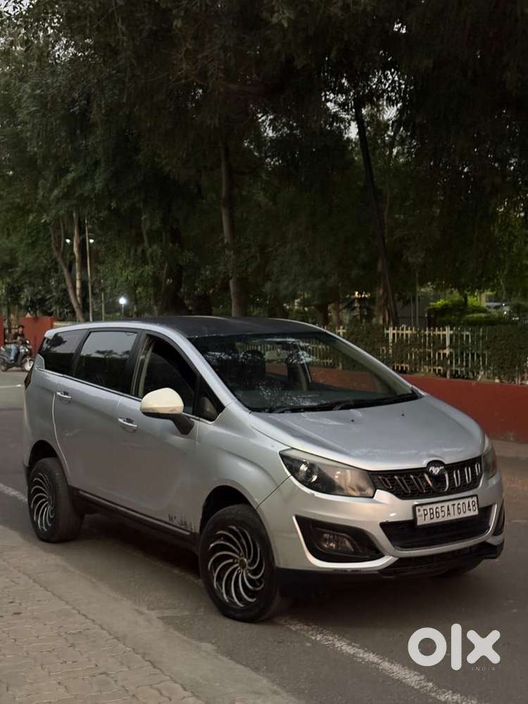 Mahindra Marazzo M6, 2018, Diesel