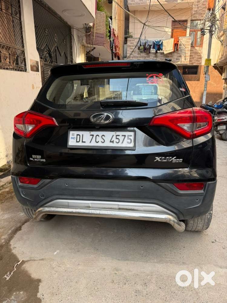 Mahindra Xuv300 2021 Petrol Well Maintained