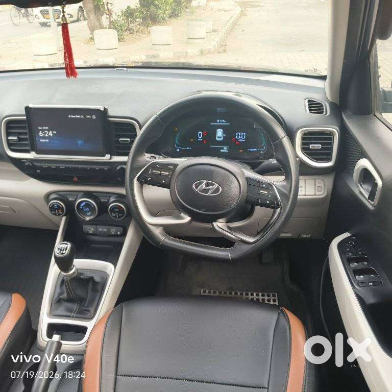 Hyundai Venue Sx Mt, 2022, Petrol