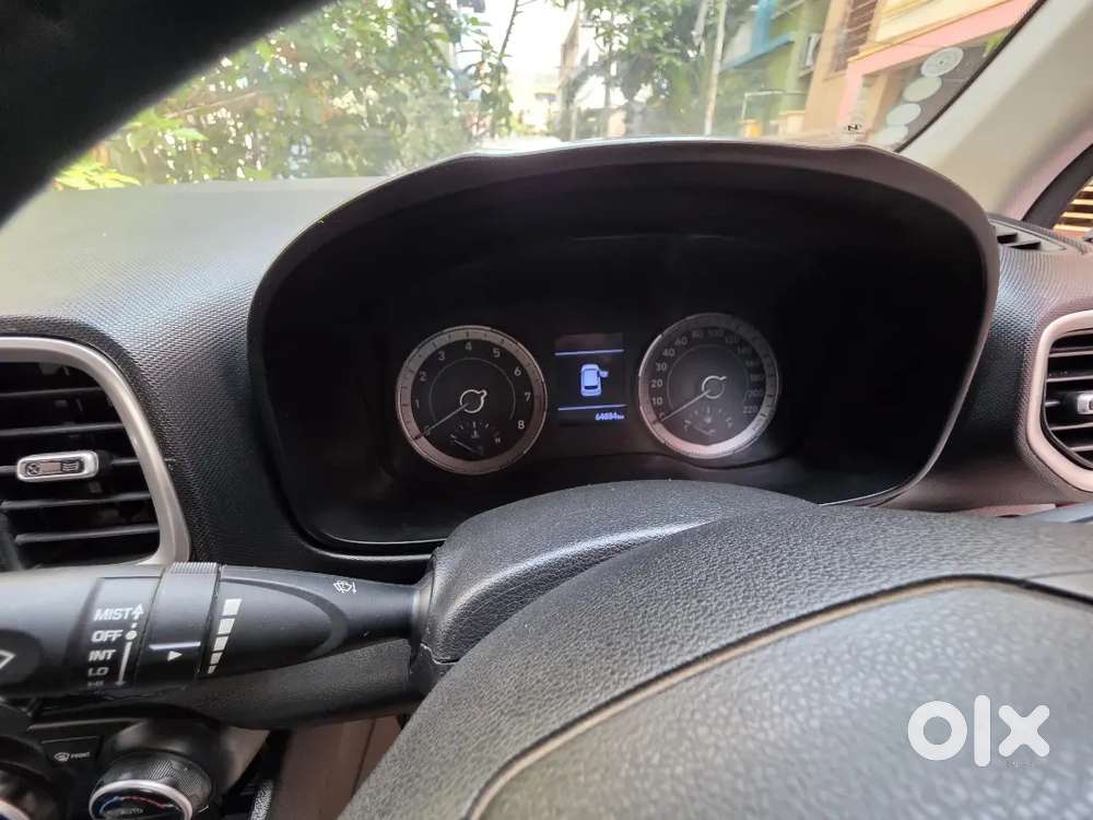 Hyundai Venue 2019 Petrol Well Maintained