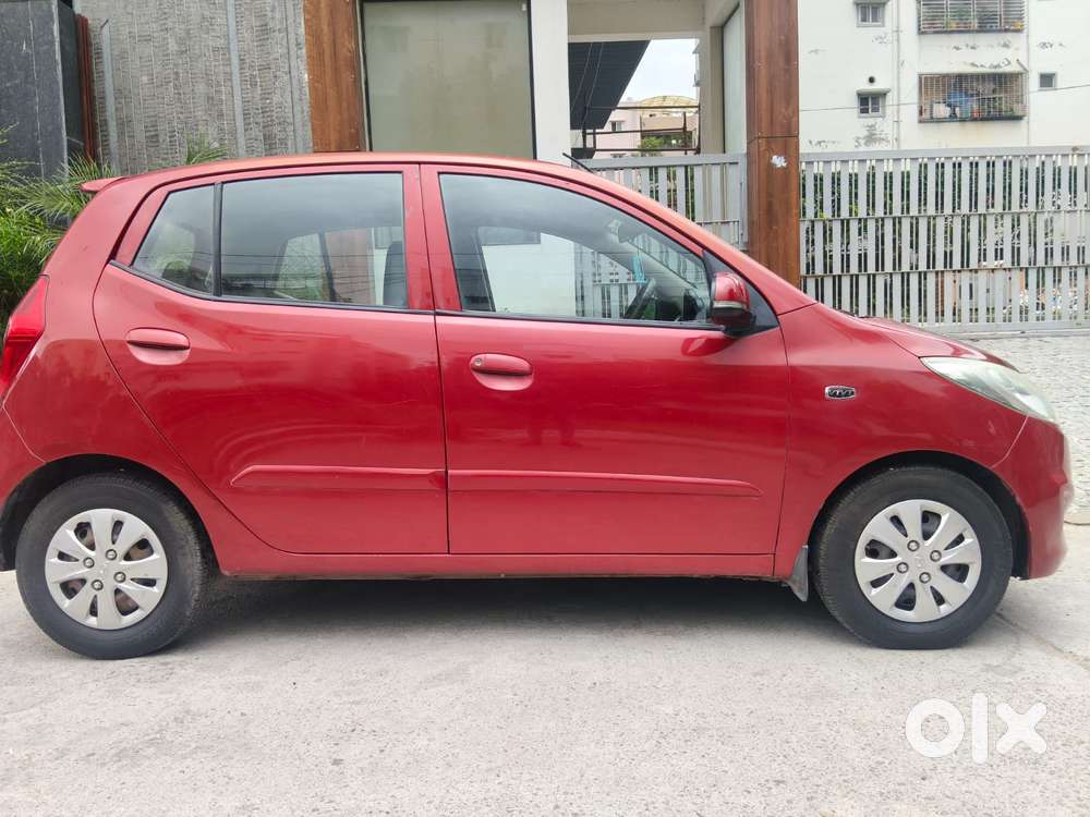 Hyundai I10 Sportz, 2013, Petrol
