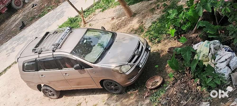 Toyota Innova Crysta 2005
