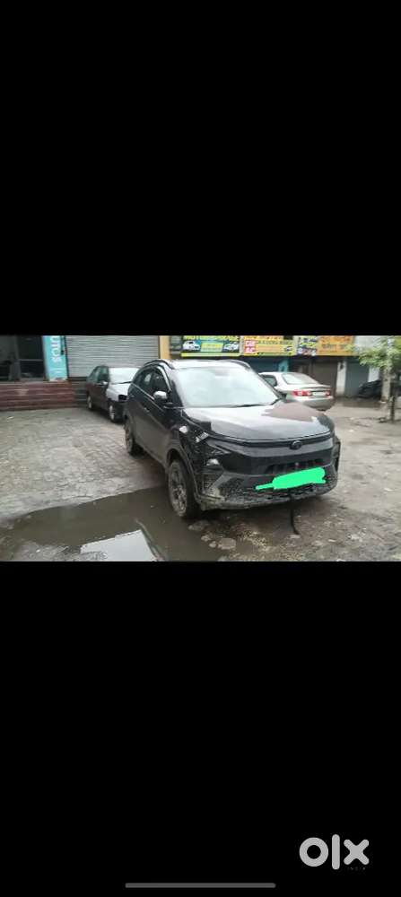 Tata Nexon 2025 Cng & Petrol 41000 Km Driven Dark Editsion