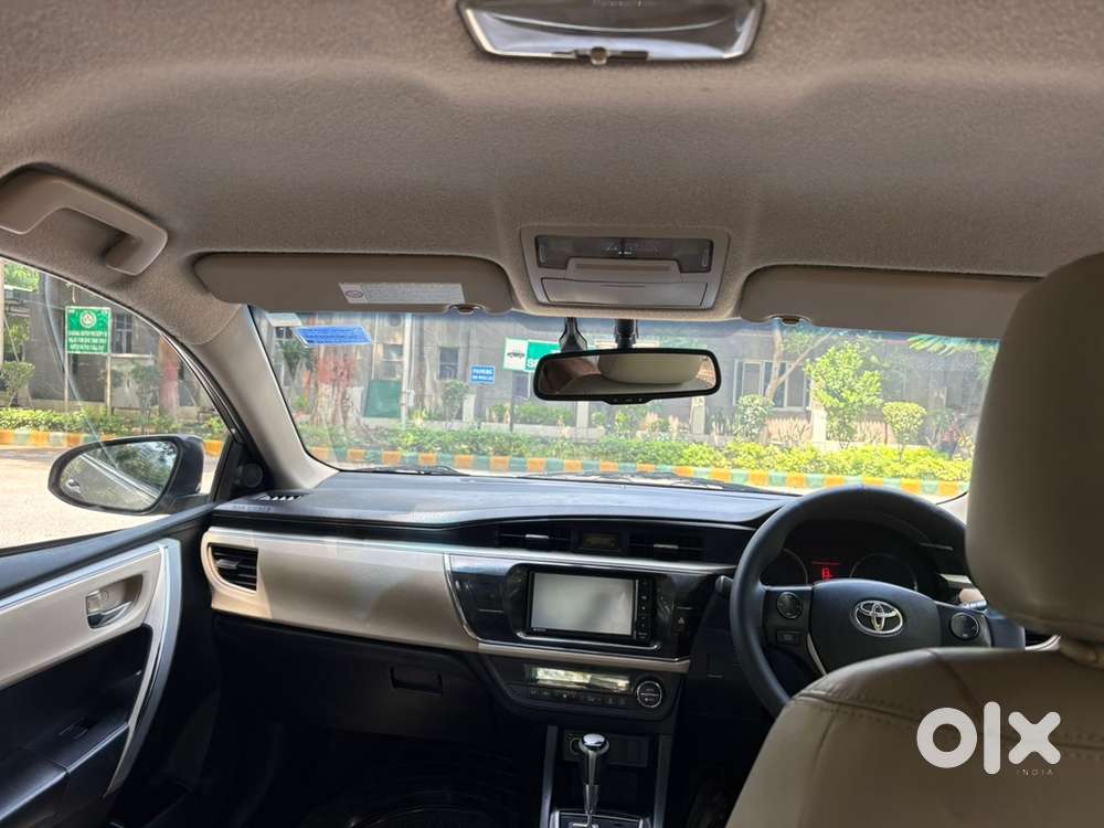 Toyota Corolla Altis 2016 1st Owner Petrol Automatic Vl 74000km