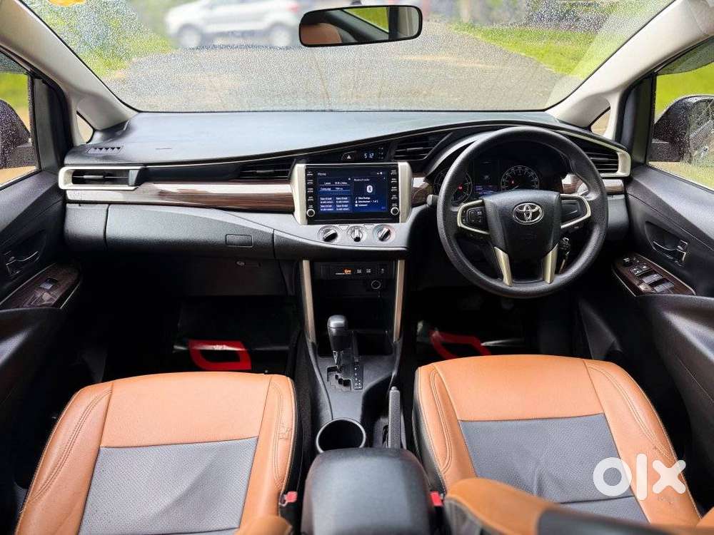 Toyota Innova Crysta [2020-ongoing] 2.4 Gx At 7 Str, 2022, Diesel