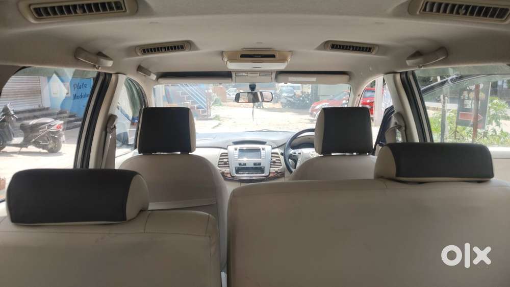 Toyota Innova 2.5 Vx (diesel) 8 Seater, 2012, Diesel