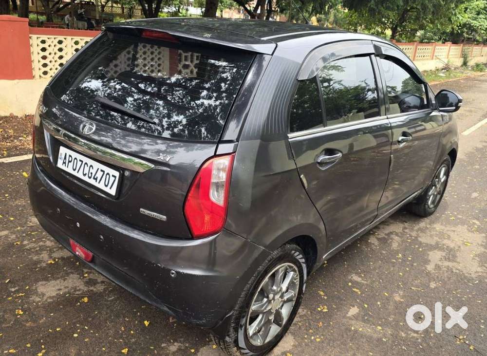 Tata Bolt Revotron Xt, 2015, Petrol