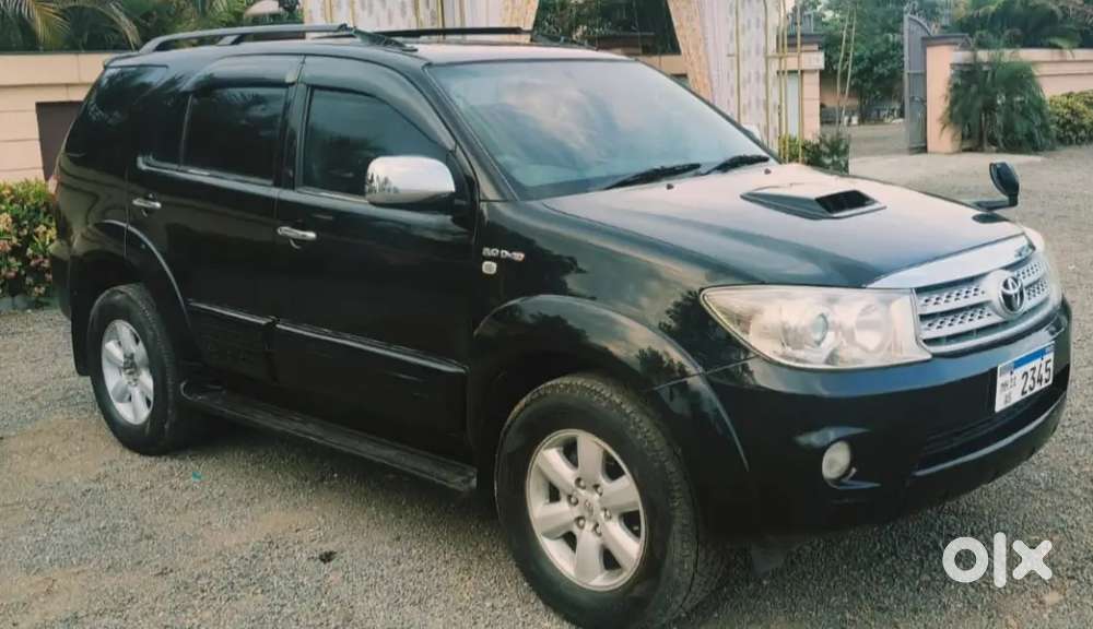 Toyota Fortuner 2010 Diesel Well Maintained