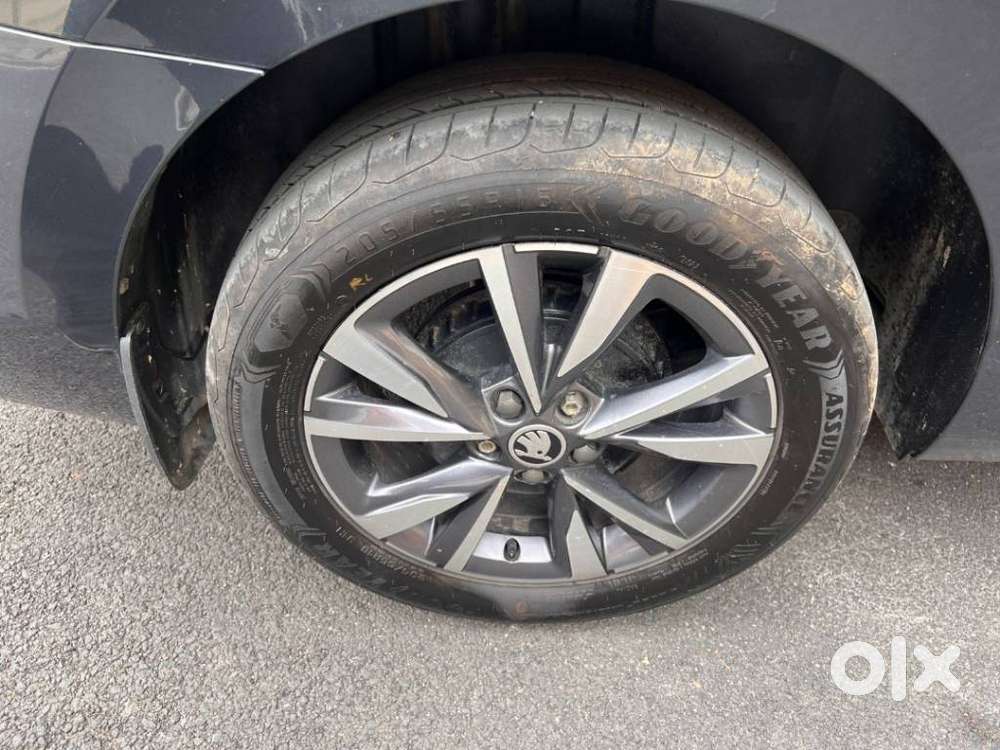 Skoda Slavia 1.5 Tsi Style, 2023, Petrol