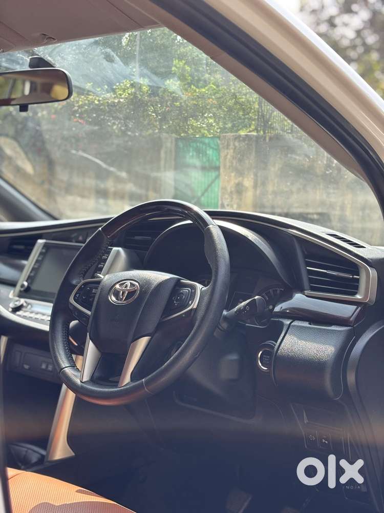 Toyota Innova Crysta 2.4 V 8 Str, 2024, Diesel