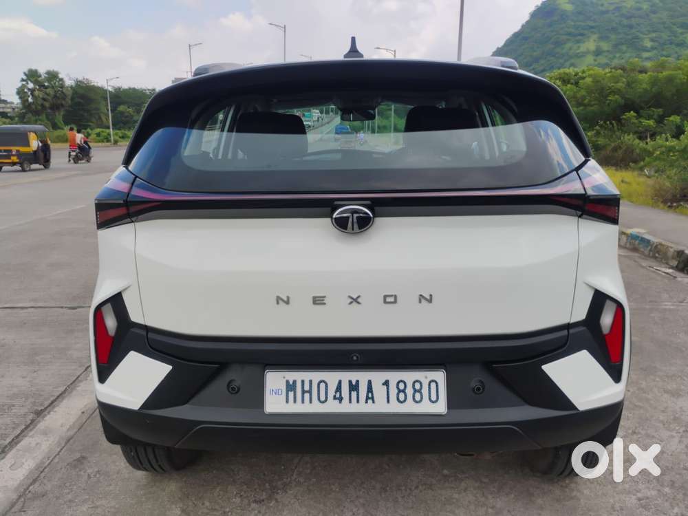 Tata Nexon Pure (s) 1.2 Petrol 6amt, 2024, Petrol