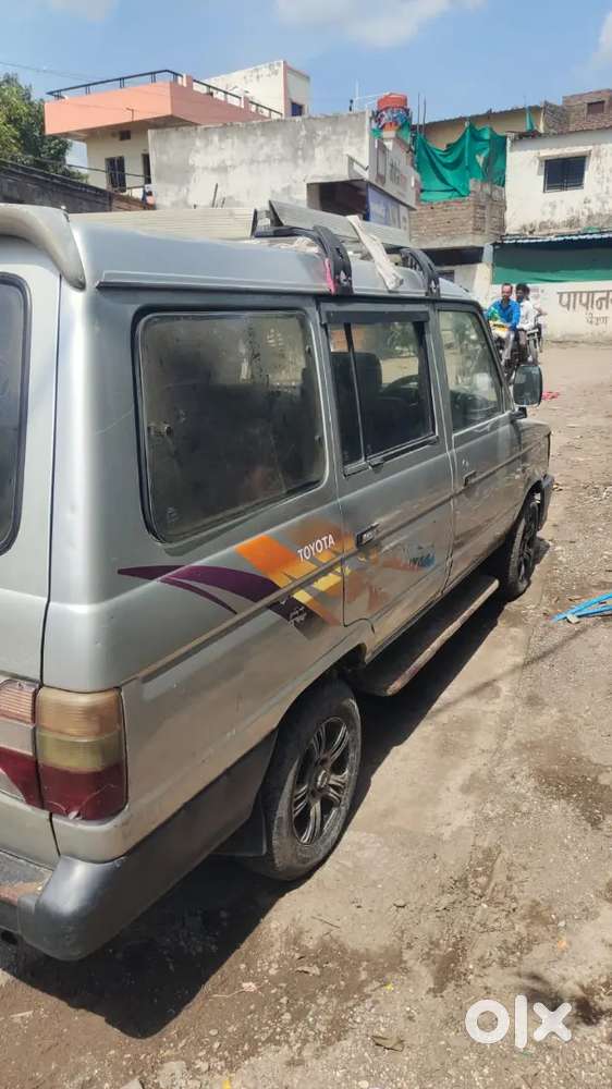 Toyota Qualis 2003 Diesel Well Maintained