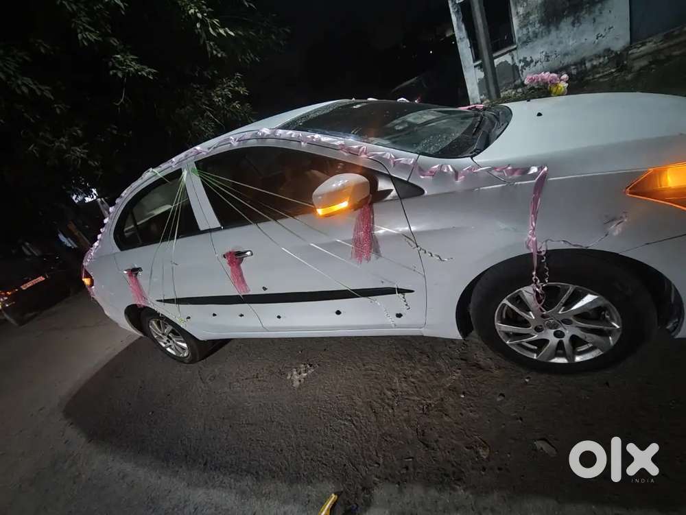 Maruti Suzuki Ciaz 2015 Top Model Good Condition Urgent Sell