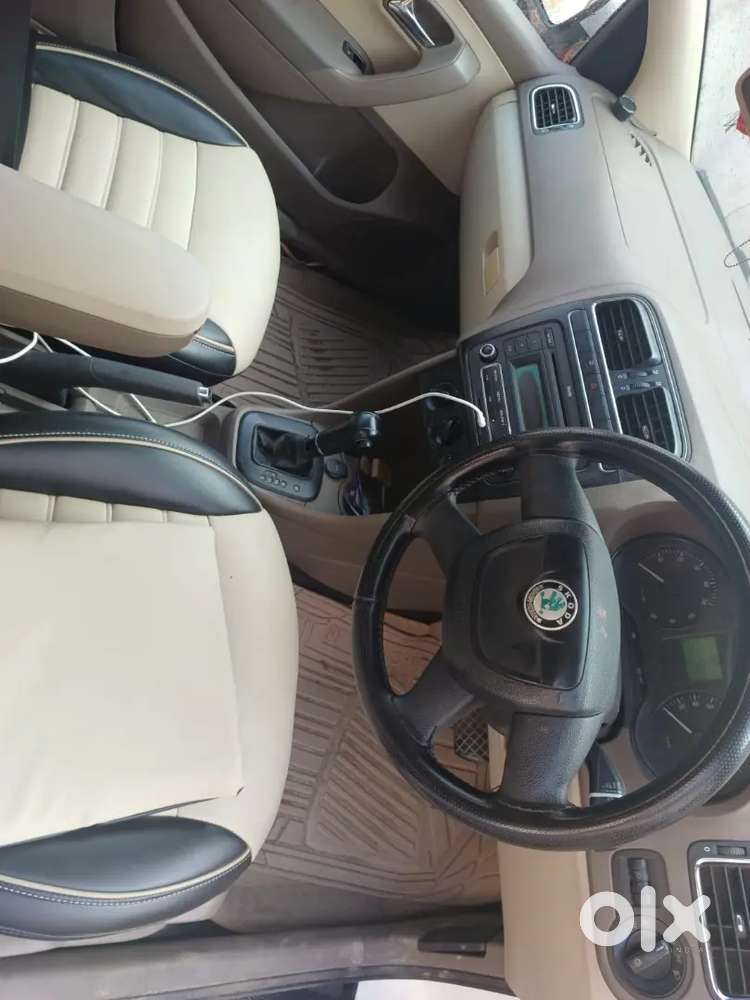 Skoda Rapid 1.6 Elegance Plus 2013