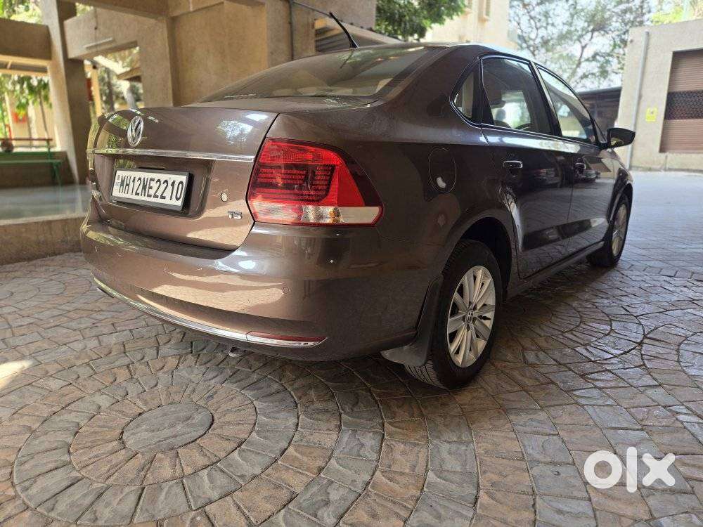 Volkswagen Vento 1.2 Tsi Highline Plus At, 2016, Petrol