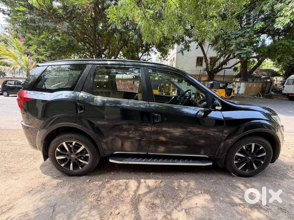 Mahindra Xuv500 W11(o)  2019 Diesel 37300 Km Driven