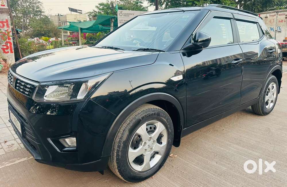Mahindra Xuv300 W6, 2023, Petrol