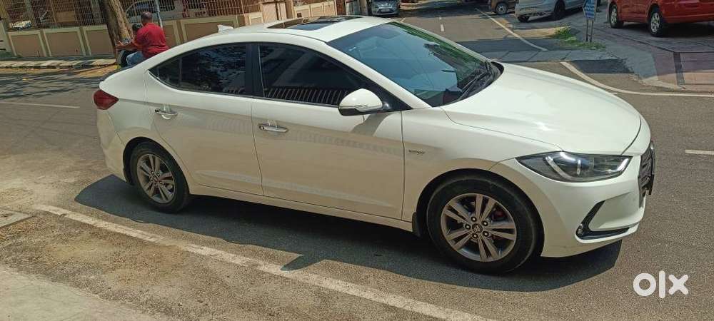 Hyundai Elantra Vtvt Sx At, 2016, Petrol