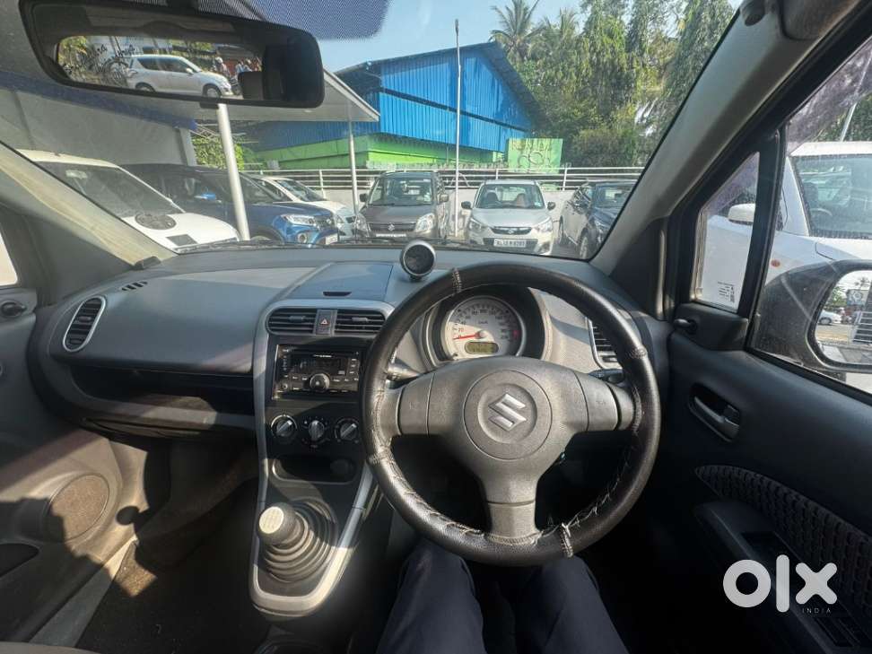 Maruti Suzuki Ritz Vxi, 2013, Petrol