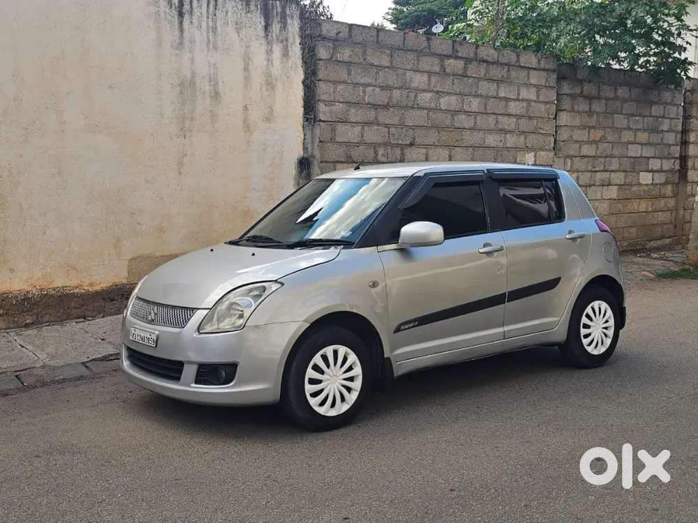 Maruti Suzuki Swift VXI Petrol Manual 2010