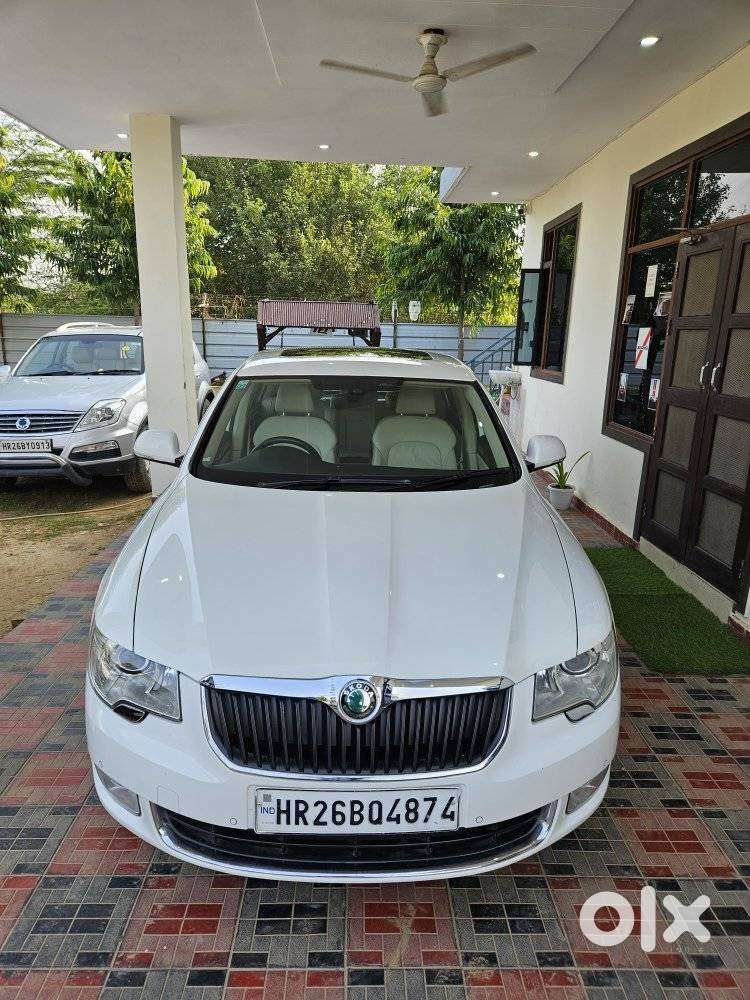 Skoda Superb 1.8 Elegance Tsi At, 2012, Petrol