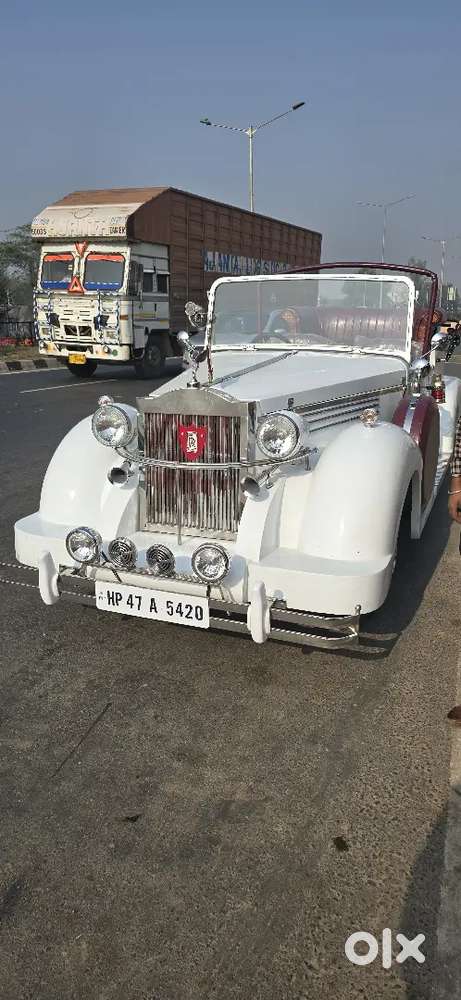 Vintage Car For Sale In Agra